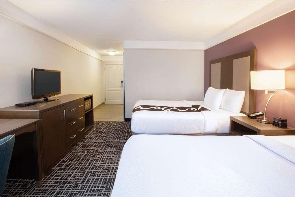 La Quinta By Wyndham Cincinnati Airport Florence Room photo